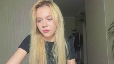 HaileyMillea live cam on Cam4