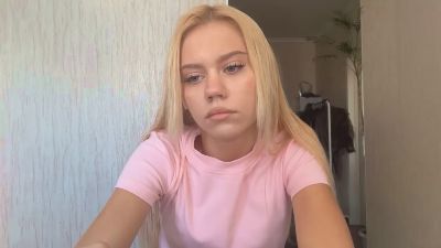 HaileyMillea live cam on Cam4