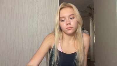 HaileyMillea live cam on Cam4