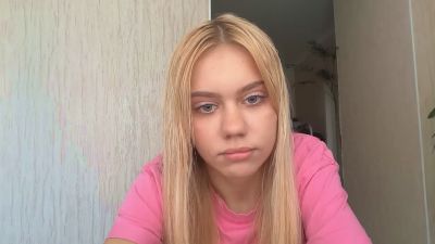 HaileyMillea live cam on Cam4