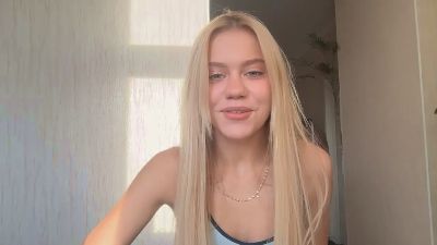 HaileyMillea live cam on Cam4