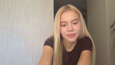 HaileyMillea live cam on Cam4