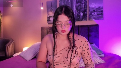 Hailey_Fox live cam on Cam4