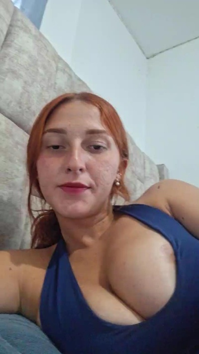 Haily_44 live cam on Cam4