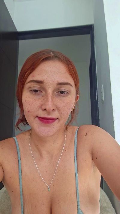 Haily_44 live cam on Cam4