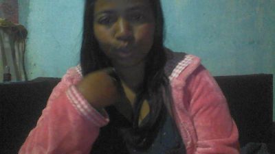 Haingo03 live cam on Cam4