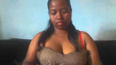 Haingo03 live cam on Cam4