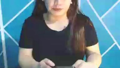 Haliya_18 live cam on Cam4