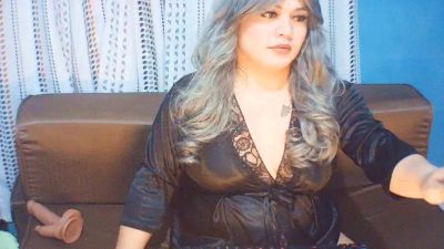 Haliya_18 live cam on Cam4