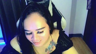Haliya_18 live cam on Cam4