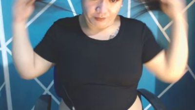 Haliya_18 live cam on Cam4