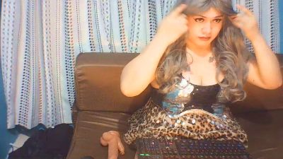Haliya_18 live cam on Cam4