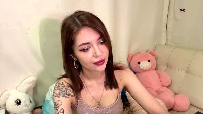HalleyCentrone live cam on Cam4