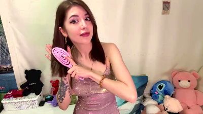 HalleyCentrone live cam on Cam4