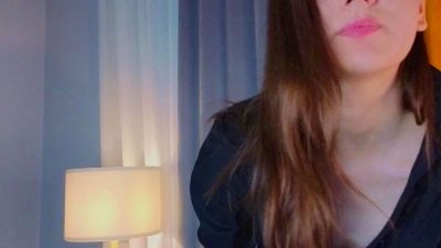 HallieBulfer live cam on Cam4