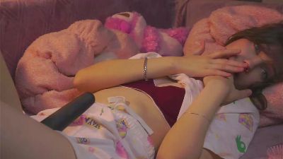 HallieBulfer live cam on Cam4