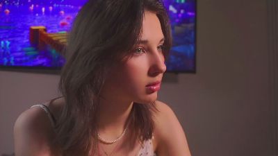 HallieBulfer live cam on Cam4