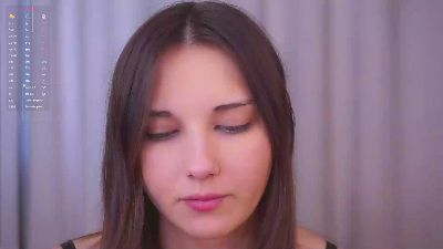 HallieBulfer live cam on Cam4