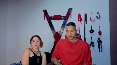 Hana_and_Zeta live cam on Cam4