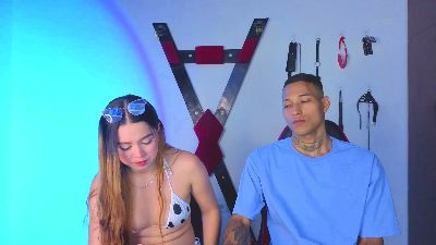 Hana_and_Zeta live cam on Cam4