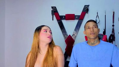 Hana_and_Zeta live cam on Cam4