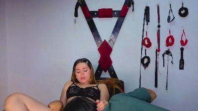 Hana_and_Zeta live cam on Cam4