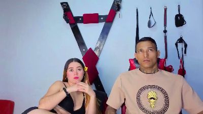 Hana_and_Zeta live cam on Cam4