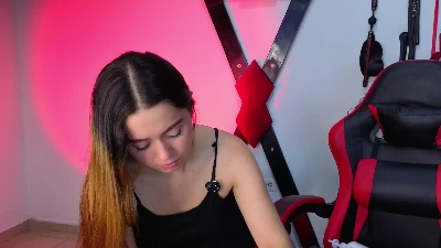 Hana_and_Zeta live cam on Cam4