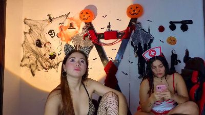 HanaandChantal live cam on Cam4
