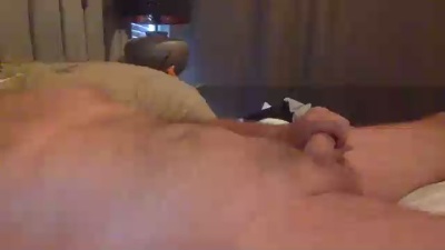 Handsolo4u live cam on Cam4
