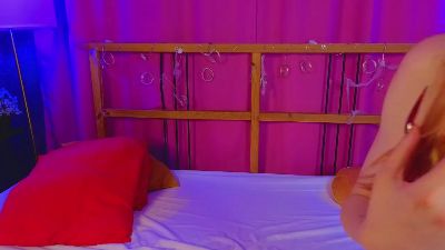 HannaWalton live cam on Cam4