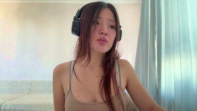 HannahKayrouz live cam on Cam4