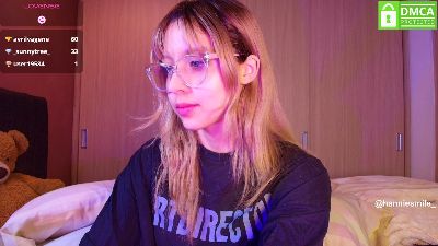 Hanniesmilee live cam on Cam4