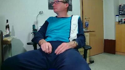 Hansi_6 live cam on Cam4