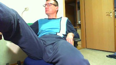Hansi_6 live cam on Cam4