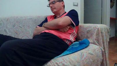 Hansi_6 live cam on Cam4