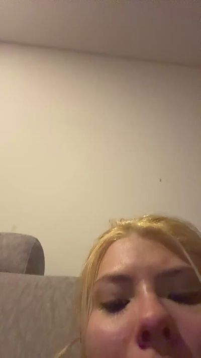 Hanystoned live cam on Cam4