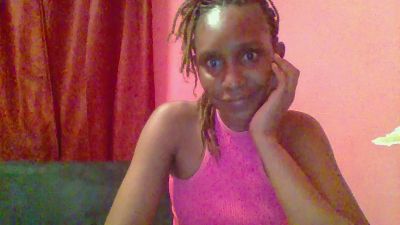 Happiness_1 live cam on Cam4