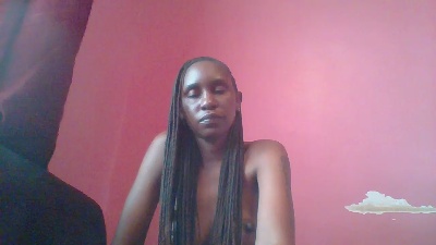 Happiness_1 live cam on Cam4