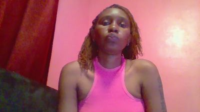 Happiness_1 live cam on Cam4