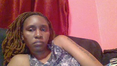 Happiness_1 live cam on Cam4