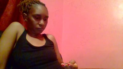Happiness_1 live cam on Cam4