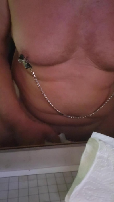 HappyToShowOff live cam on Cam4
