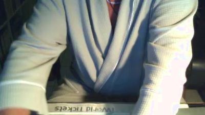 HappyToShowOff live cam on Cam4