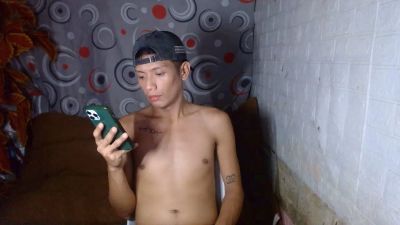HardBonerBella live cam on Cam4