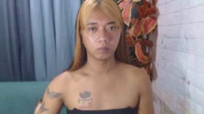 HardBonerBella live cam on Cam4