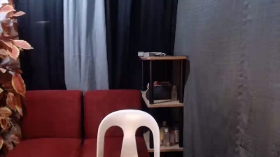 HardBonerBella live cam on Cam4