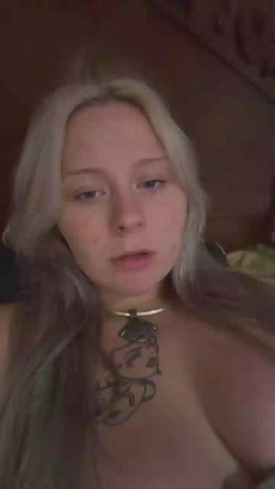 Hardcandee live cam on Cam4