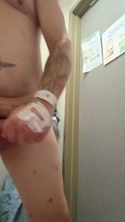 Hardhitter2005 live cam on Cam4