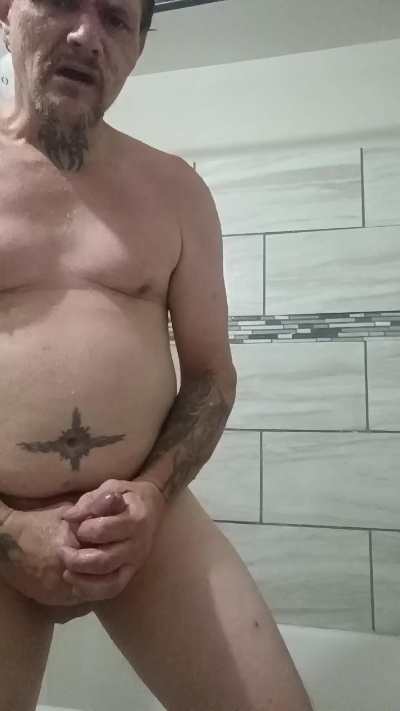 Hardhitter2005 live cam on Cam4